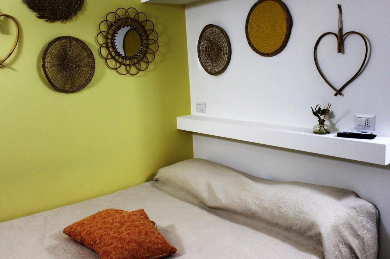 Bed and Breakfast Casa Mazzone Ciro Exterior foto